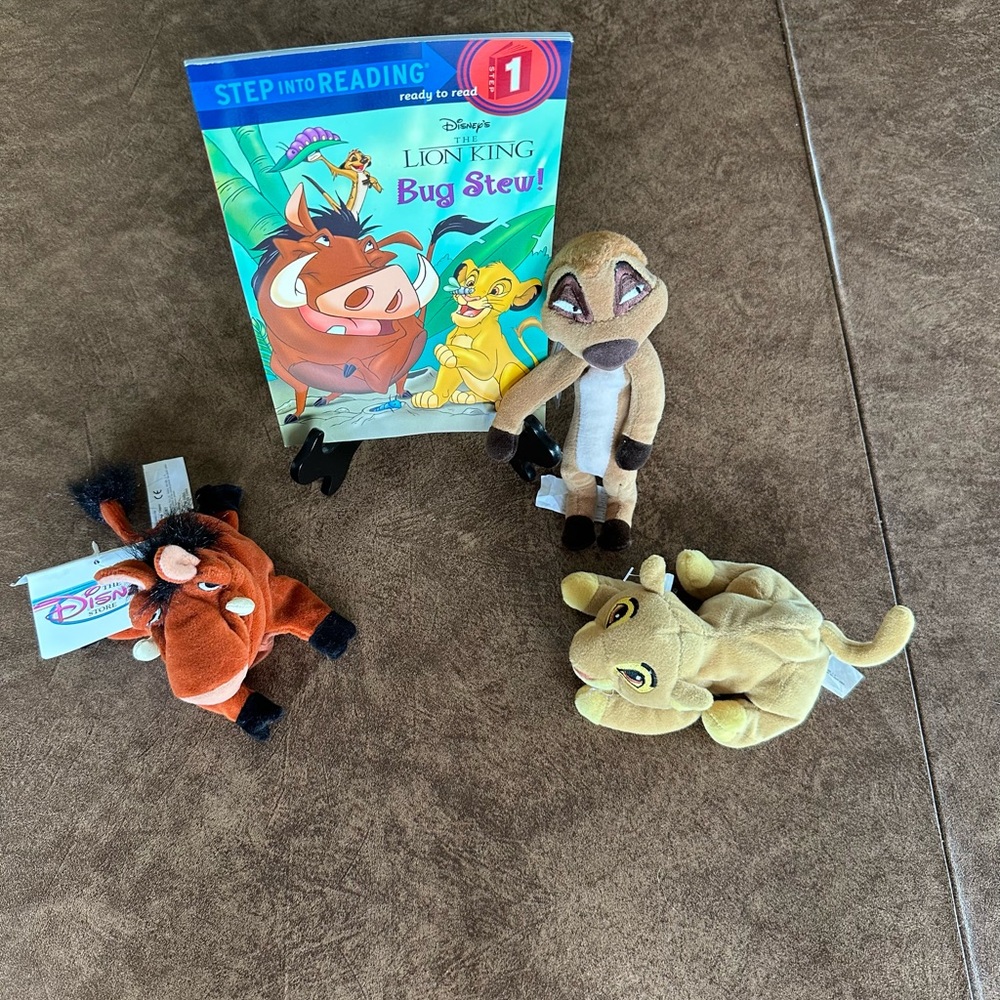 Step into Reading L 1 Book BUG STEW with Mini Bean Bag Pumbaa, Timon", & Simba.
